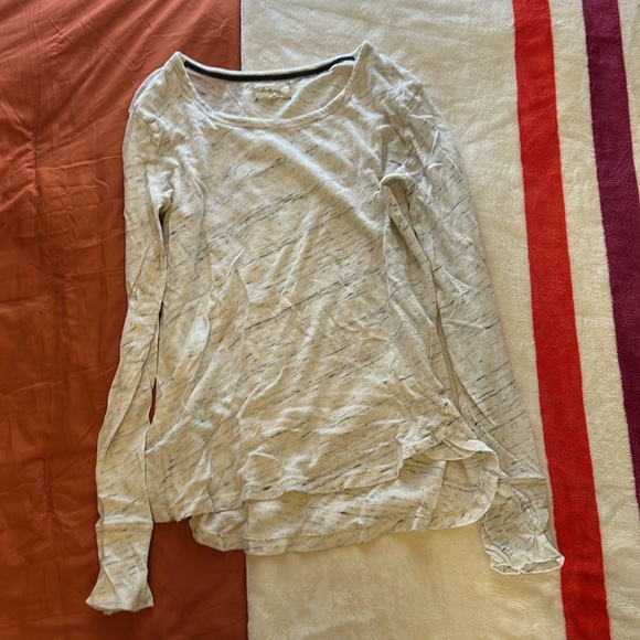 Black and Cream Long Sleeve Tops - Picture 5 of 7